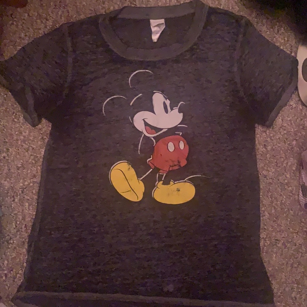 Adult Large Mickey Mouse Disney shirt!